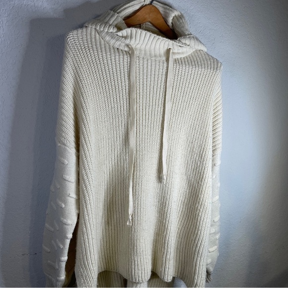 𝅺glam Women's Hooded Sweater Oversized Baggy and Soft Cream Size Medium Large - Picture 8 of 14